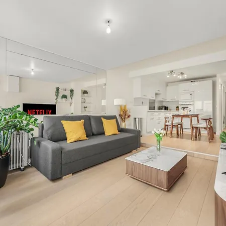 Porte Saint-denis Stylish 1br Flat